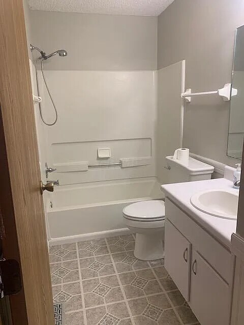 Building Photo - 5125 Singleton Dr