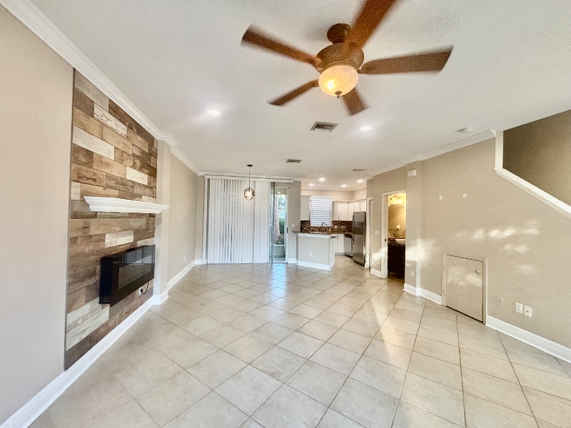 Building Photo - 13576 Forest Lake Dr