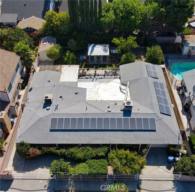 Building Photo - 6340 Wilbur Ave