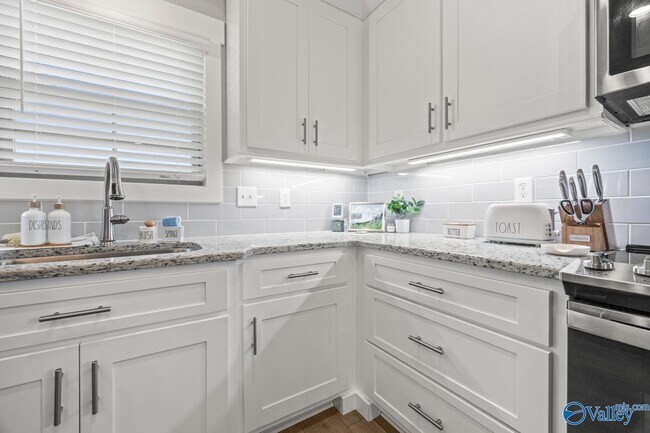 Building Photo - 29458 Carnaby Ln