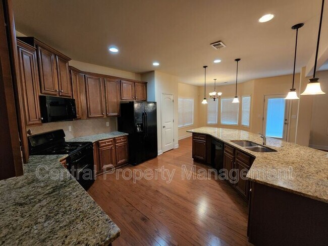 Building Photo - 265 Meadow Blossom Way