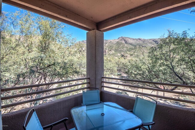 Building Photo - 6655 N Canyon Crest Dr