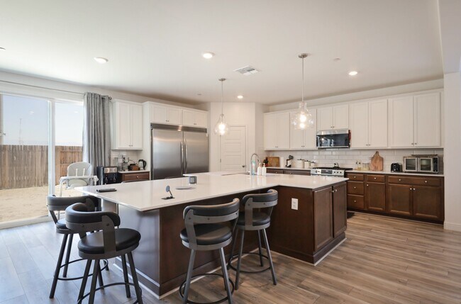Building Photo - 6811 Walkers Gln Ln