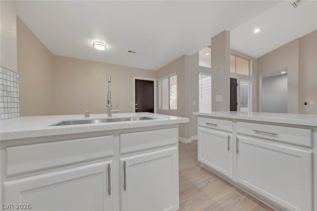 Building Photo - 8705 Prairie Hill Dr