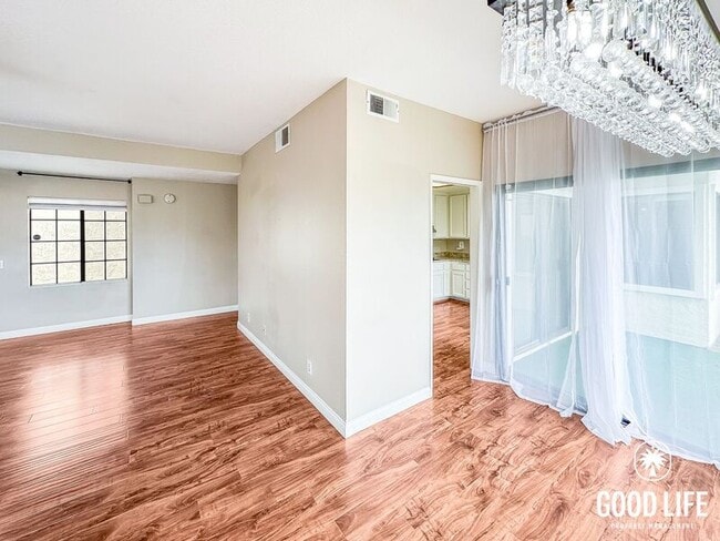 Building Photo - 5691 E Stetson Ct
