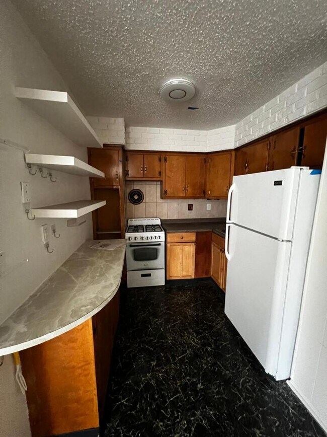 Building Photo - 4039 Balwynne Park Rd