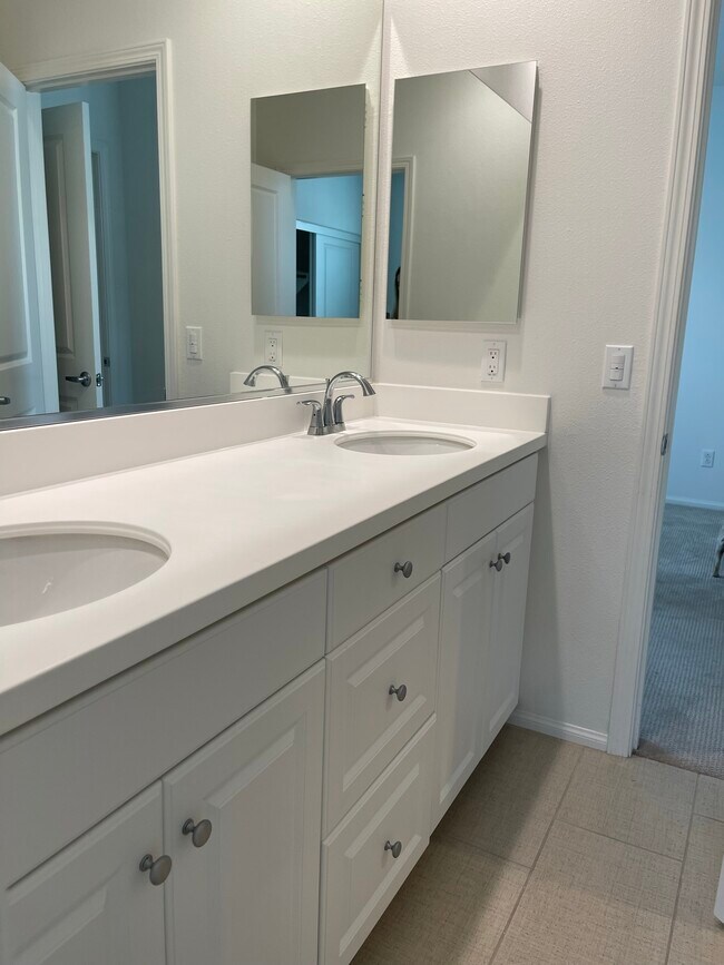 Building Photo - 2883 Villa Catalonia Ct