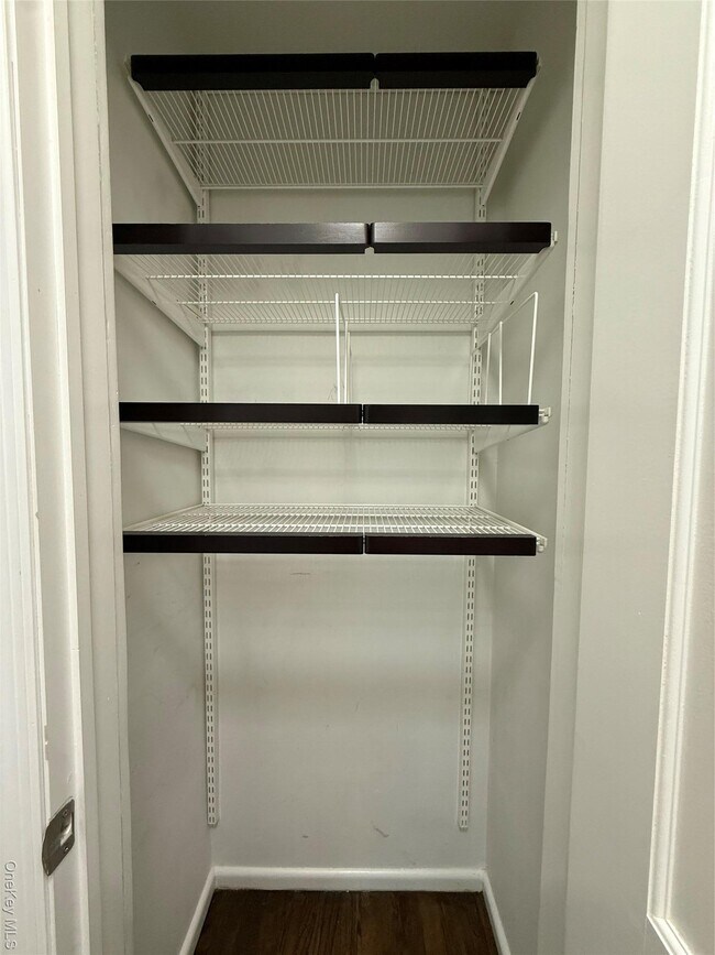 Building Photo - 103 Wiltshire Rd