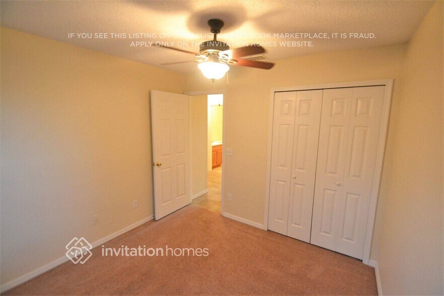 Building Photo - 10814 Crescendo Loop