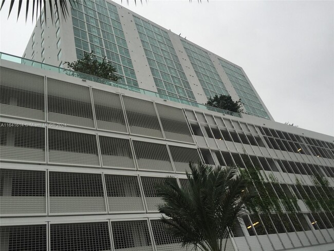 Building Photo - 400 Sunny Isles Blvd