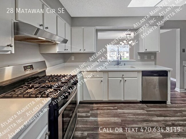 Building Photo - Stylish 2-Bedroom, 2-Bath End-Unit Condo i...