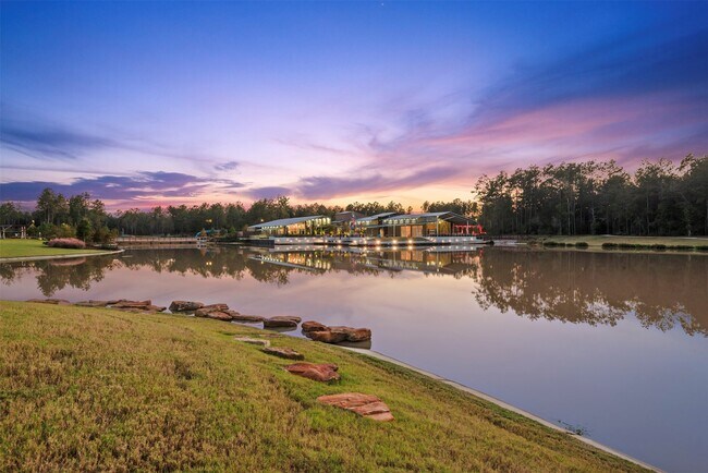 Building Photo - 15240 Hemingway Heights Dr