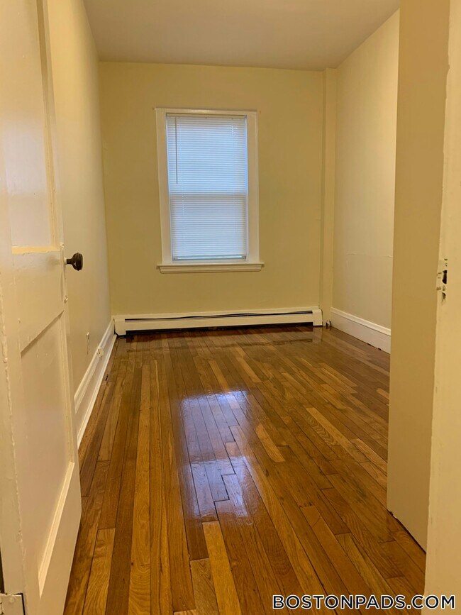 Building Photo - 233 Lafayette St