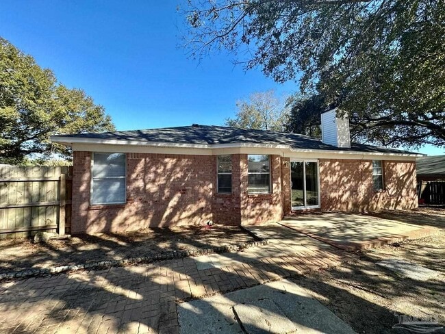 Building Photo - 3621 Pebble Ln
