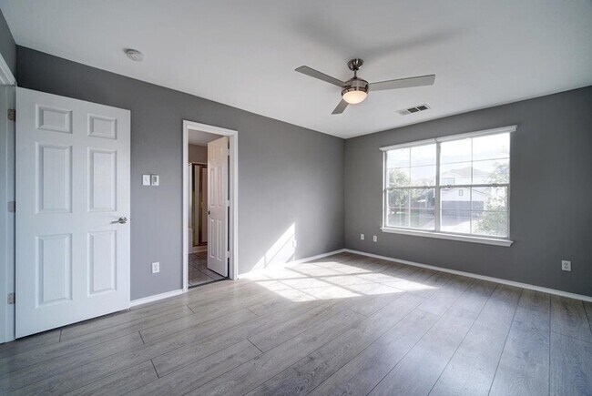 Building Photo - 15004 Sassafras Trail