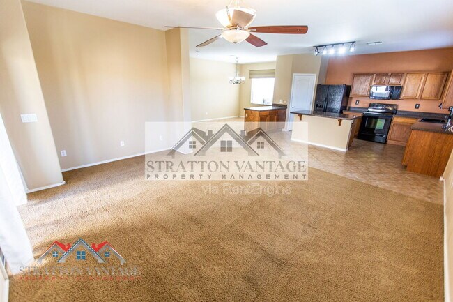 Building Photo - 3522 S 81st Dr