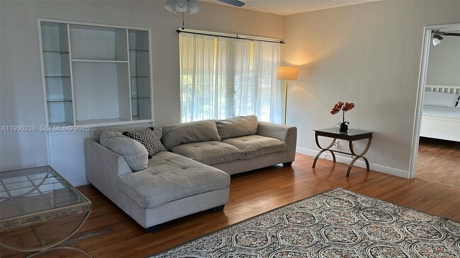 Building Photo - 90 Isle of Venice Dr