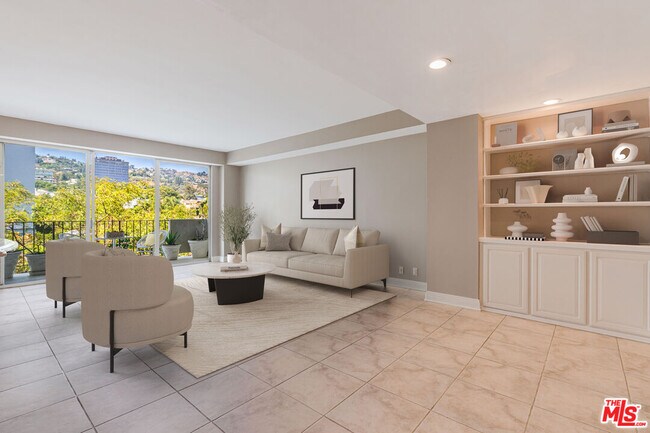 Primary Photo - 818 N Doheny Dr