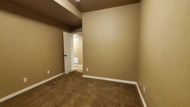 Building Photo - $2576, 5 Br/4 BA Stunning house for rent in Colorado Springs