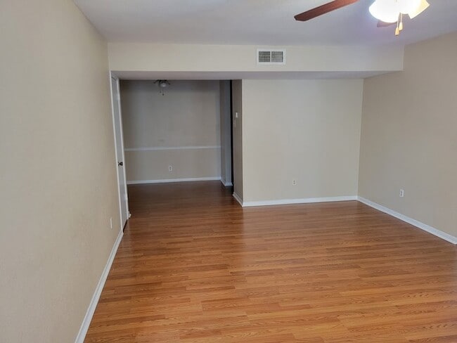 Building Photo - 6606 De Moss Dr
