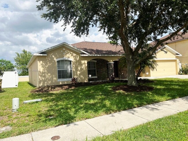 Building Photo - 3085 Mandolin Dr