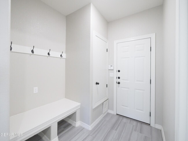 Building Photo - 14655 Pebble Hills Blvd