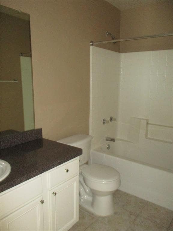 Building Photo - 702 Nelson Dr