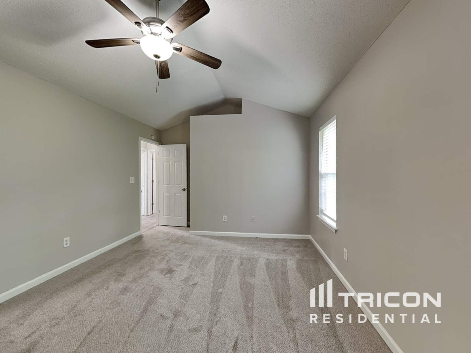 Building Photo - 2121 Serenity Dr NW