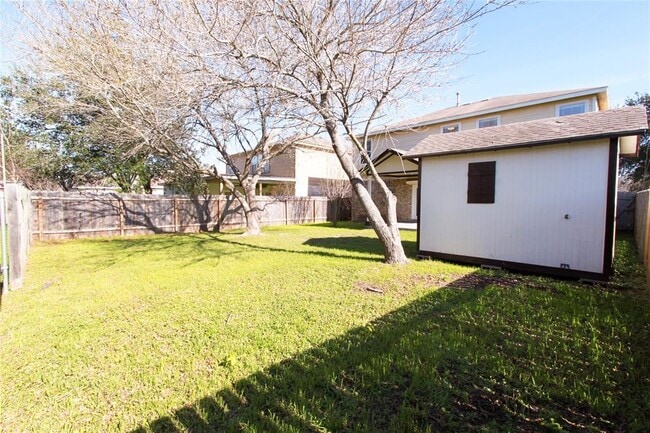 Building Photo - 15120 Plowshare Dr