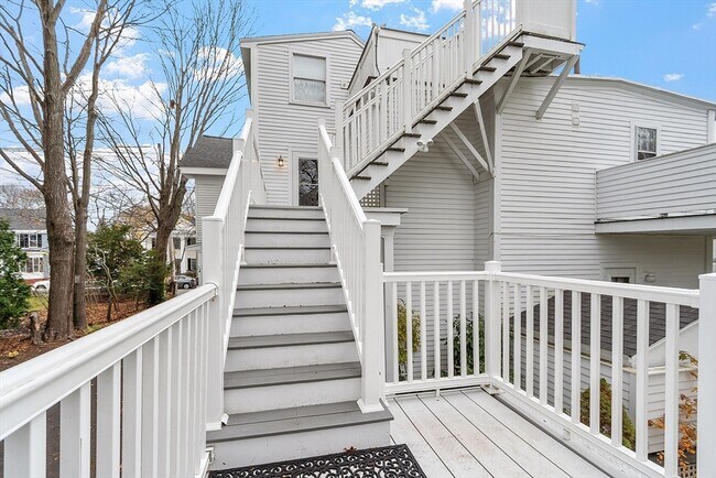 Building Photo - 74-76-76 Bromfield St