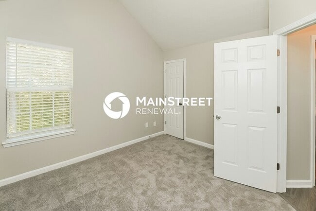 Building Photo - 3 Bedroom Pet-Friendly Home in Union City, GA with Main Street Renewal