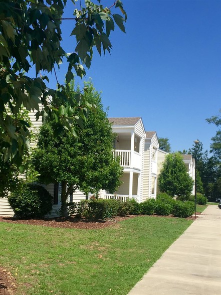 Building Photo - Sage Pointe Apartments