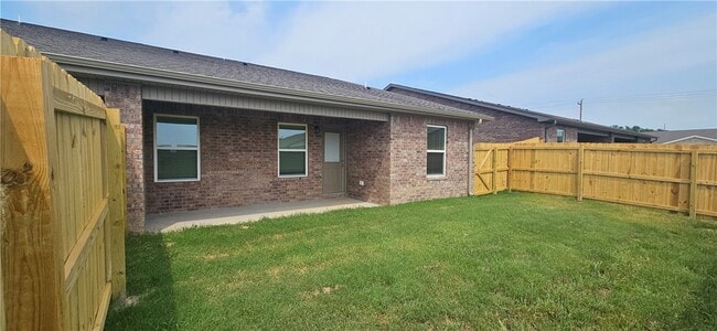 Building Photo - 6808 NW Toby St