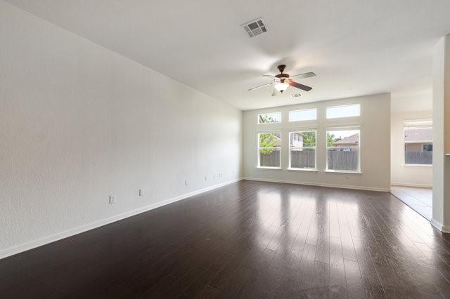 Building Photo - 1049 Regency Ln