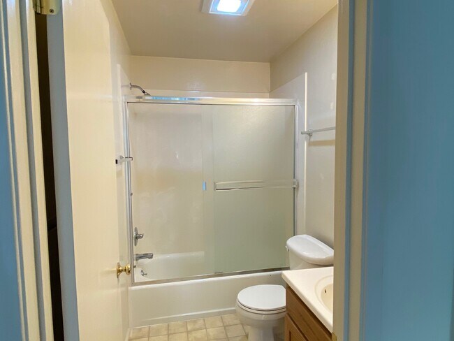 Bathroom - 417 Portofino Dr