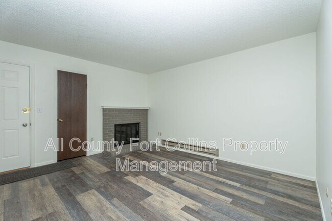 Building Photo - 1209 W Plum St