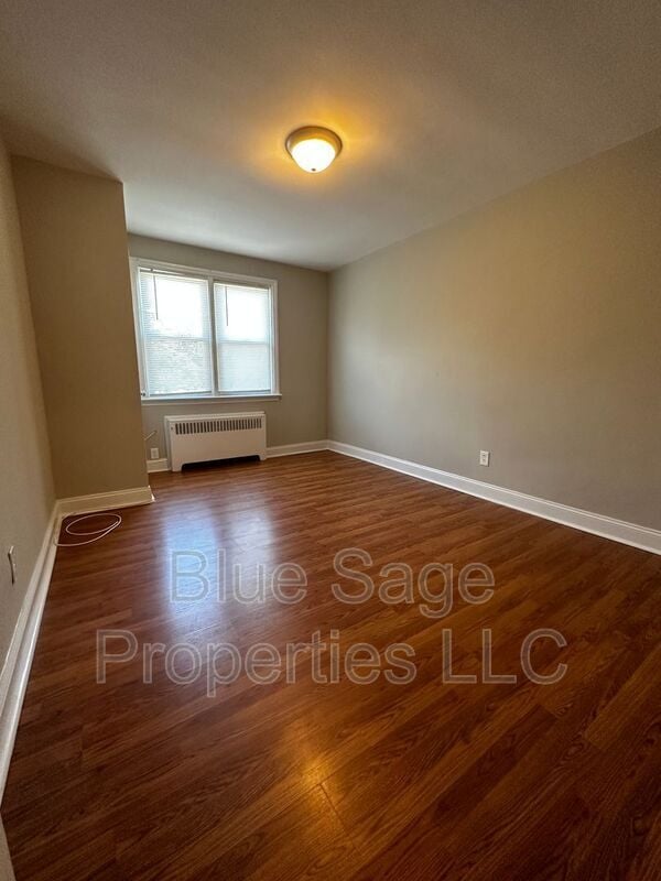 Building Photo - 813 Windermere Ave