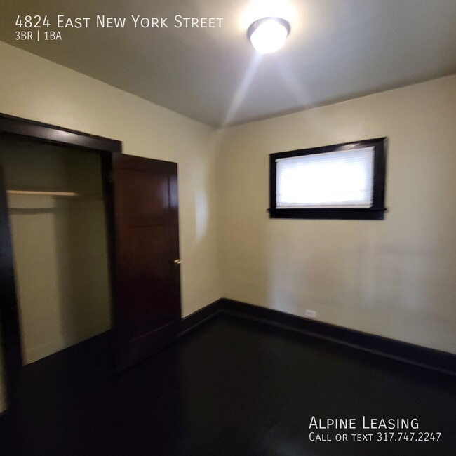 Building Photo - 4824 E New York St