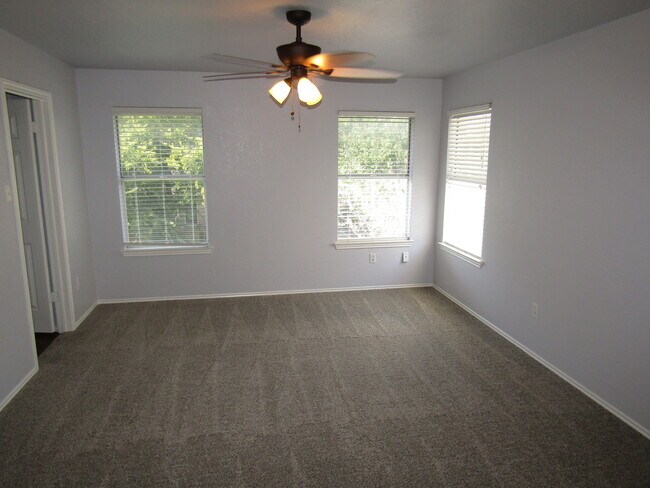 Building Photo - 14704 Noya Dr
