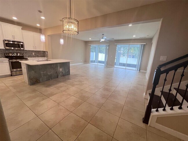 Building Photo - 15150 Evergreen Oak Loop