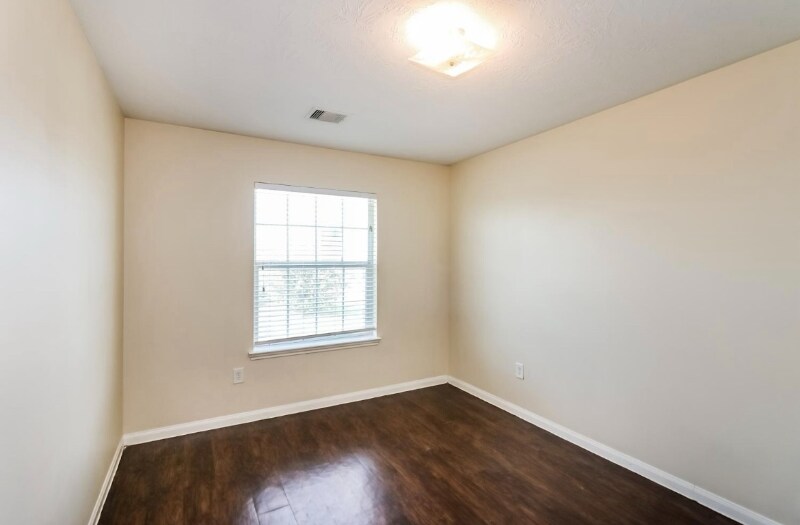 Building Photo - 17630 Lady Slipper Rd