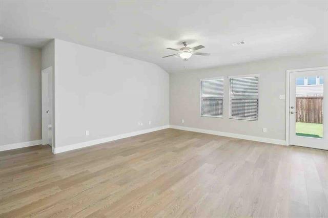 Building Photo - 1023 Emberwood Dr