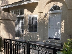 Building Photo - 2300 Maple Ave