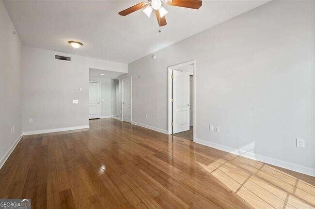 Building Photo - 195 14th St NE