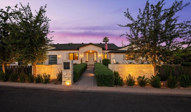 Building Photo - 3631 N 54th Ct