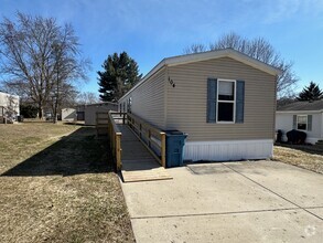 Building Photo - 104 Bejac Cir Dr