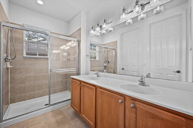 Building Photo - 170 Evergrene Pkwy