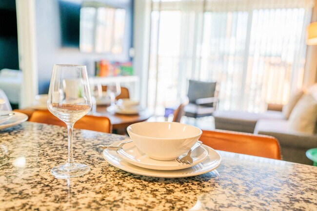 Building Photo - 333 E Roosevelt St