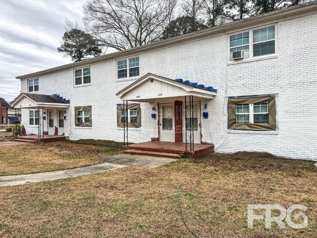 Building Photo - 111 W 15th St