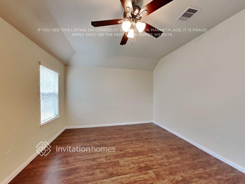 Building Photo - 12623 Mountain Daisy Rd